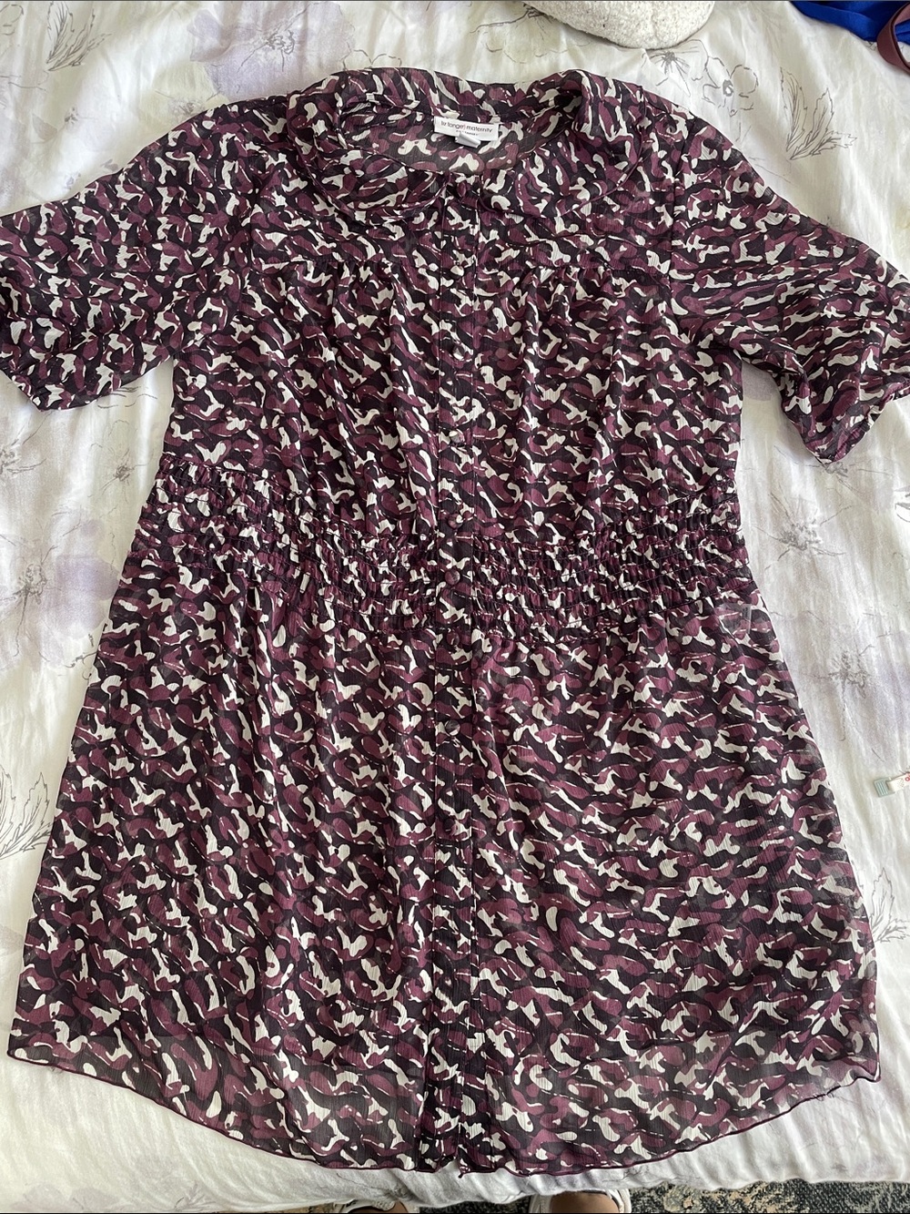 Liz Lange Maternity Burgundy and Cream Patterned Short Sleeve Tunic